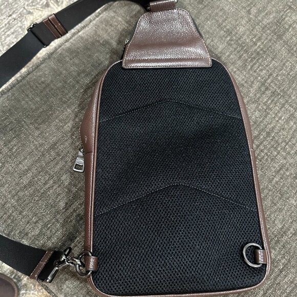 Coach Hudson Sling Pack Signature Pebble Leather Brown Crossbody Bag Men’s CDC68 - Picture 4 of 7